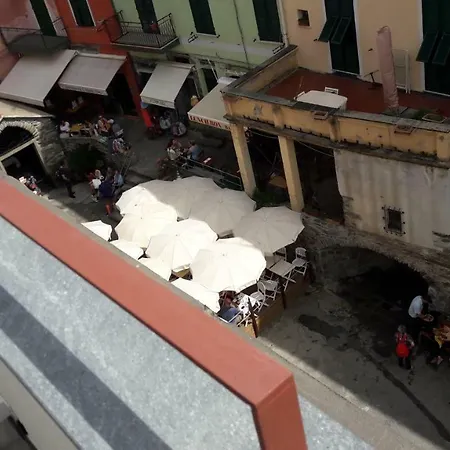 Santa Marta - 3* Vernazza